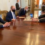 El presidente de Aragón, Javier Lambán, junto al consejero de Cultura, Felipe Faci, se reunieron en enero con el Ministro de Cultura Rodríguez Uribes en Madrid.
