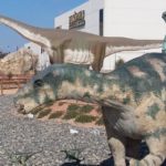 imagenes_Reconstruccion_de_Iguanodon_galvensis_en_Tierra_Magna_de_Dinopolis_6d9c92b7
