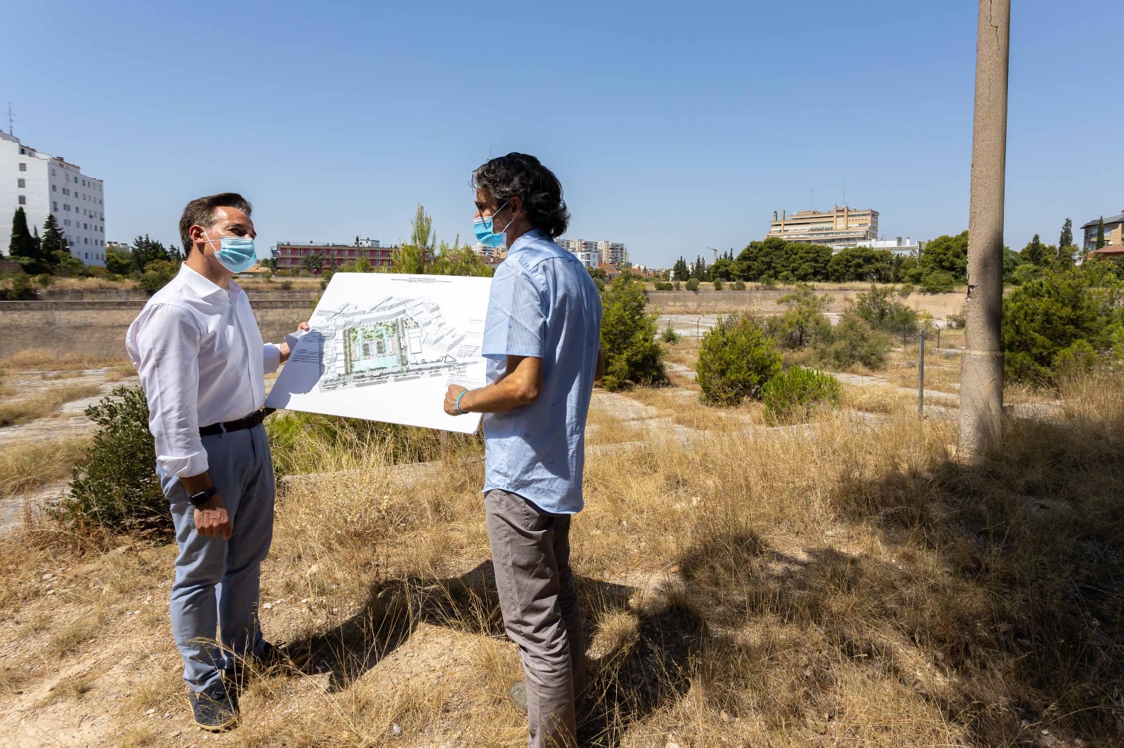 Consejero de Urbanismo y Equipamientos del Ayuntamiento de Zaragoza, Víctor Serrano Presentación proyecto de urbanización del área del parque Pignatelli Foto Ayuntamiento Zaragoza
